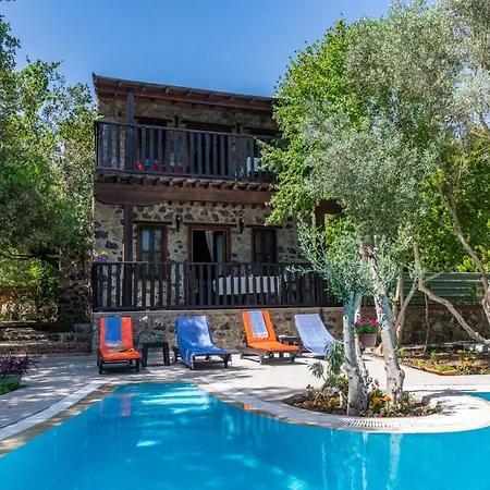 Apartment Astonishing With Private Pool Surrounded By Nature In *
